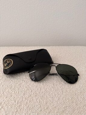 Ray-Ban Black Aviator Large Metal Sunglasses